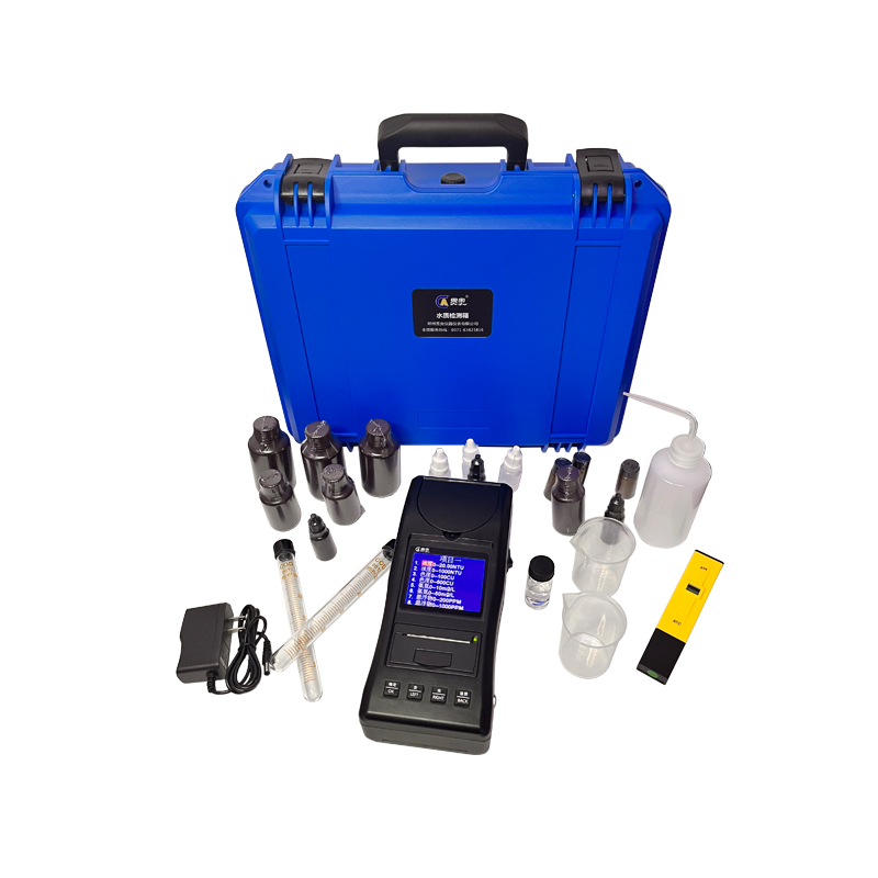 多參數(shù)水質(zhì)監(jiān)測儀產(chǎn)品展示 多參數(shù)水質(zhì)監(jiān)測儀產(chǎn)品展示